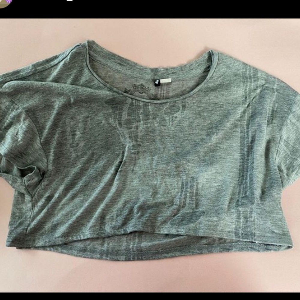 Insight crop shirt!